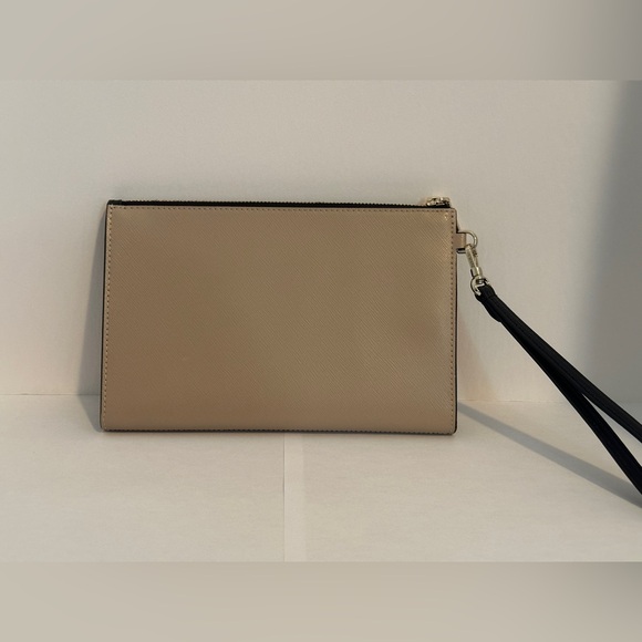 Kate Spade Wristlet - Picture 5 of 11